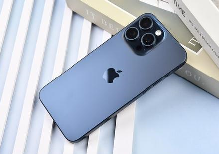 和平苹果维修点分享iPhone 15 Pro Max屏幕更换全新实操风险 